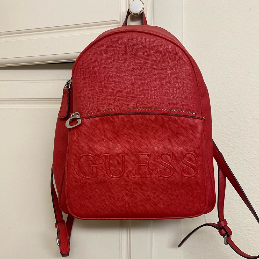 GUESS Back Pack 🎒